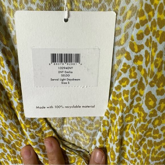 Diane Von Furstenberg Emilia leopard animal print wrap dress size small - Picture 3 of 10